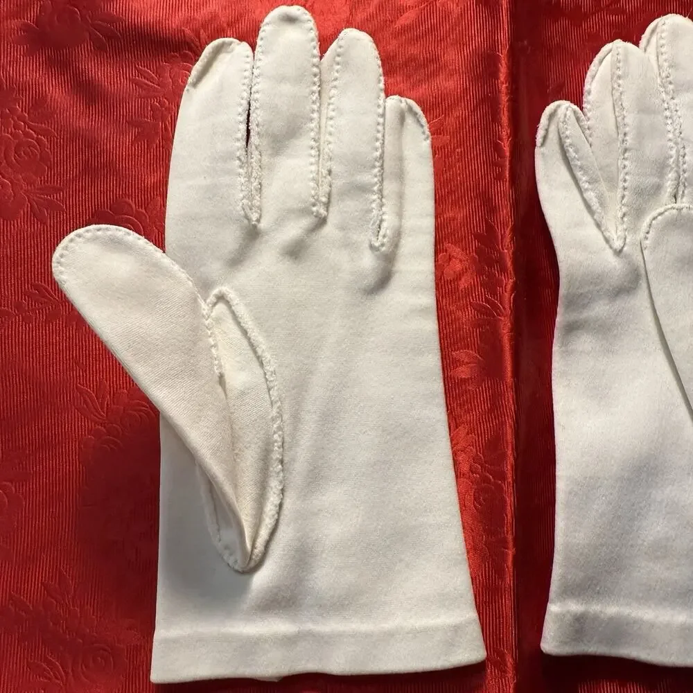 Vintage Hand Stitched Cream White Gloves Mother Of Pearl Buttons Size Petite XS
